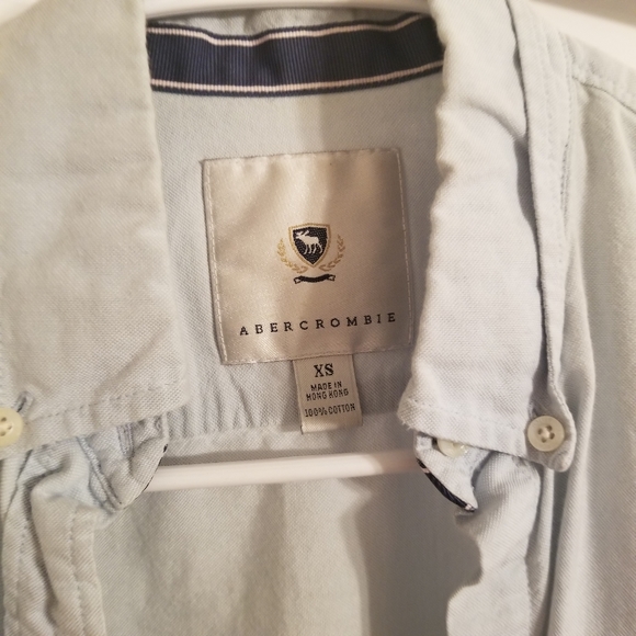 Abercrombie skyblue button up blouse - Picture 3 of 3